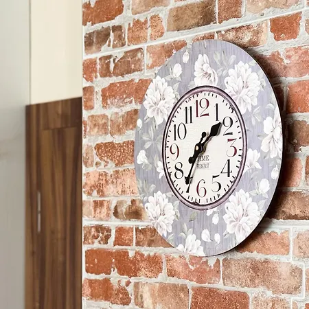 The Lemons Cozy Sofia